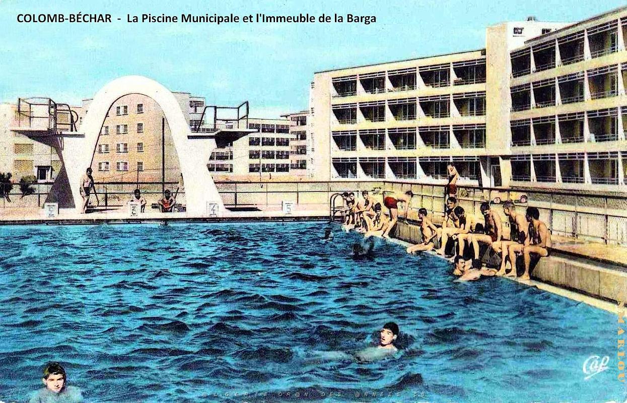 Colomb-Bechar - Piscine Municipale et Immeuble de la Barga.jpg